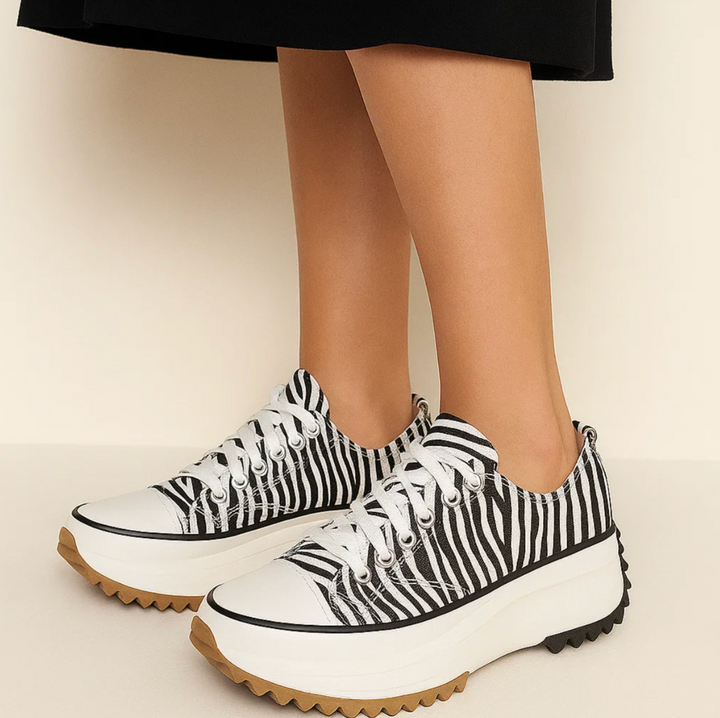 Urban Chunky Platform Sneaker (Noelia)
